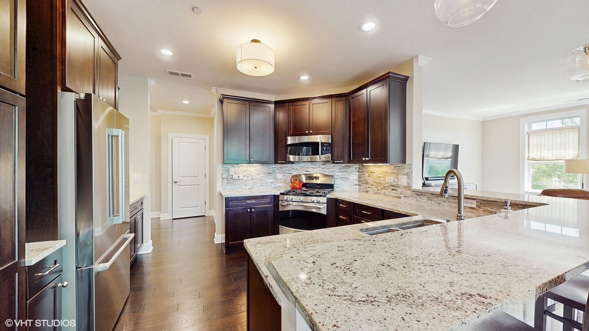 8 E Kennedy Lane Unit: 302