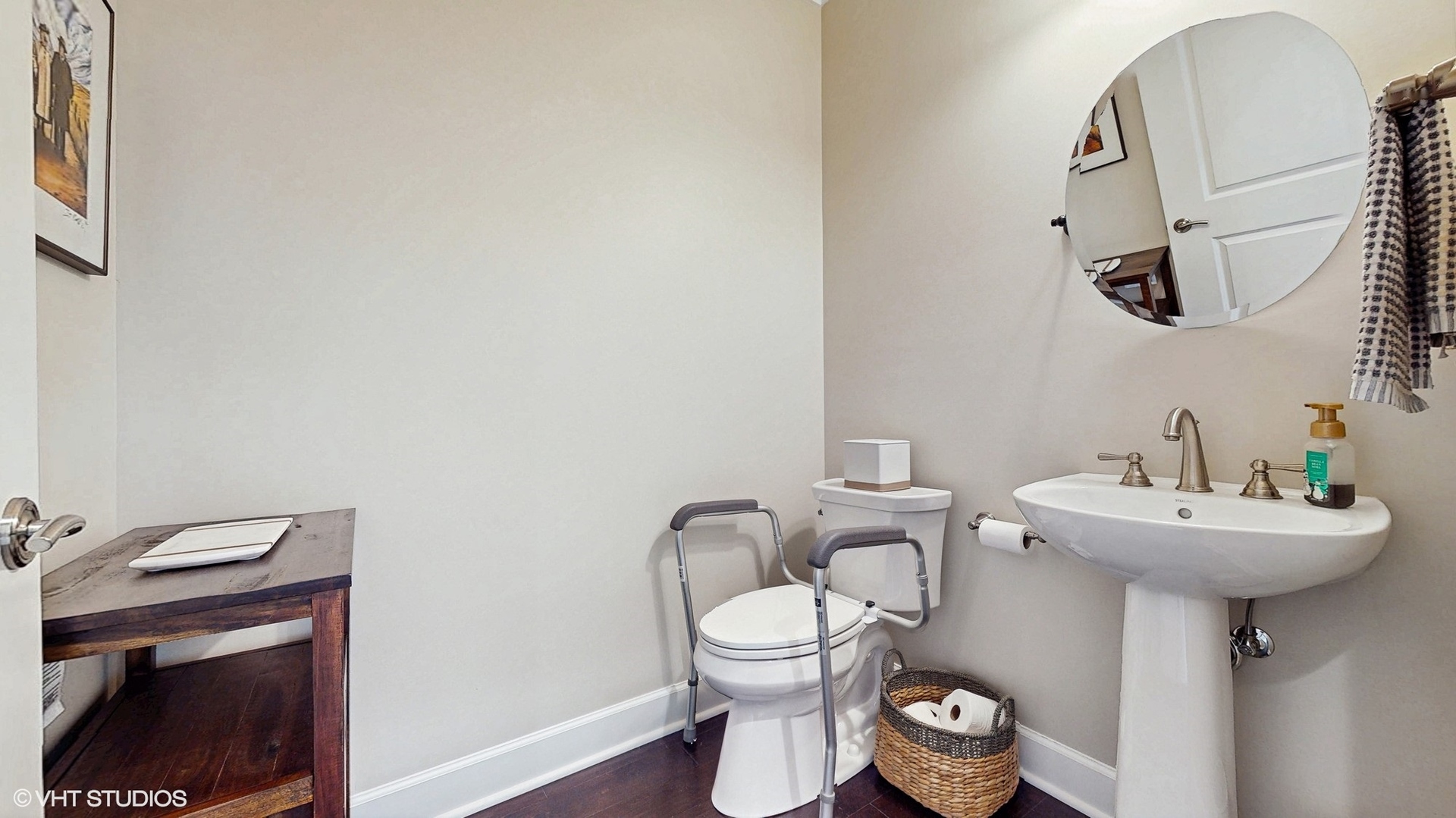 8 E Kennedy Lane Unit: 302