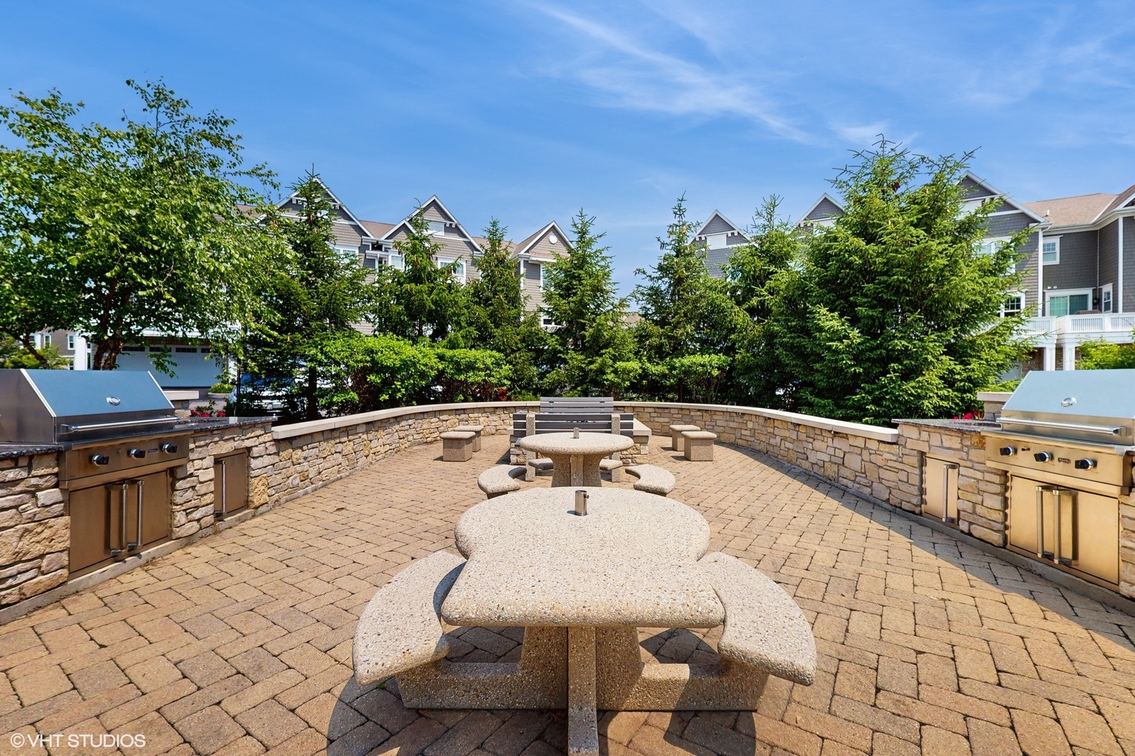 8 E Kennedy Lane Unit: 302