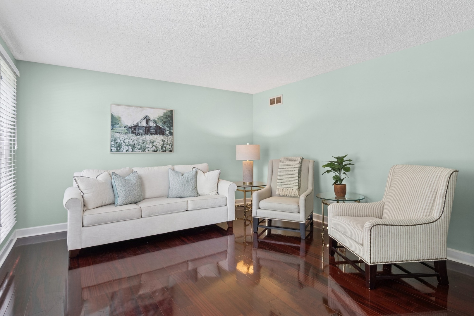 2212 Rosehill Court