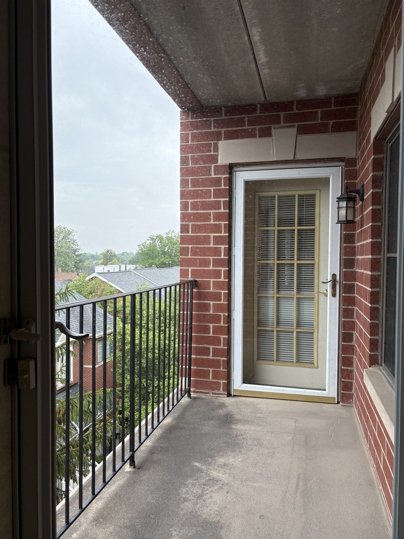 200 N Addison Avenue Unit: 505