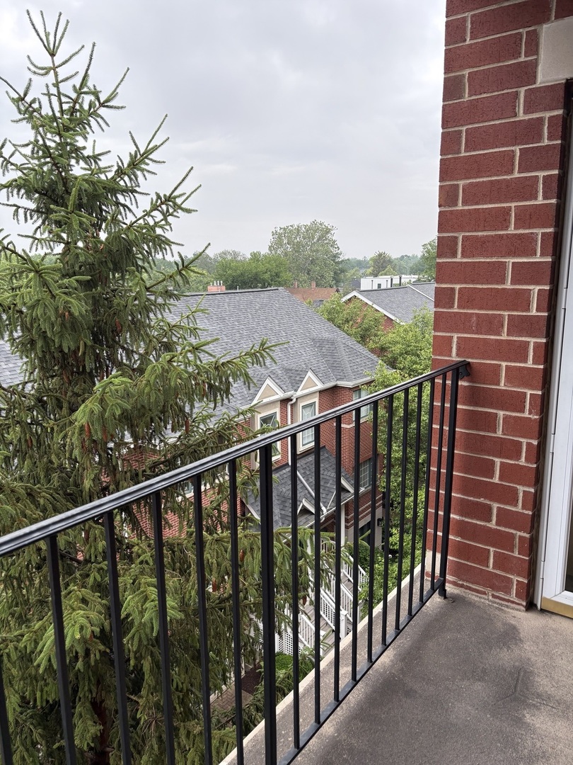 200 N Addison Avenue Unit: 505