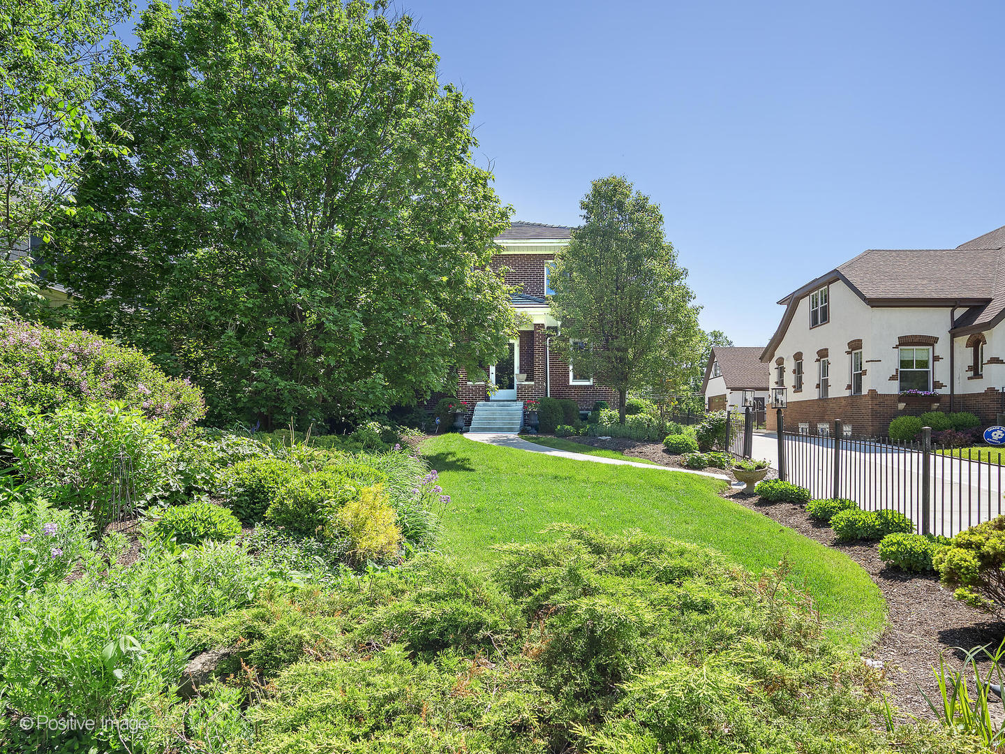 371 S Arlington Avenue