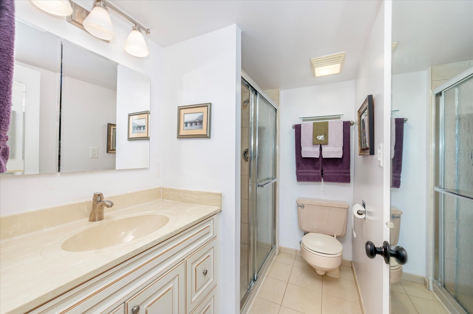 110 W Butterfield Road Unit: 314S
