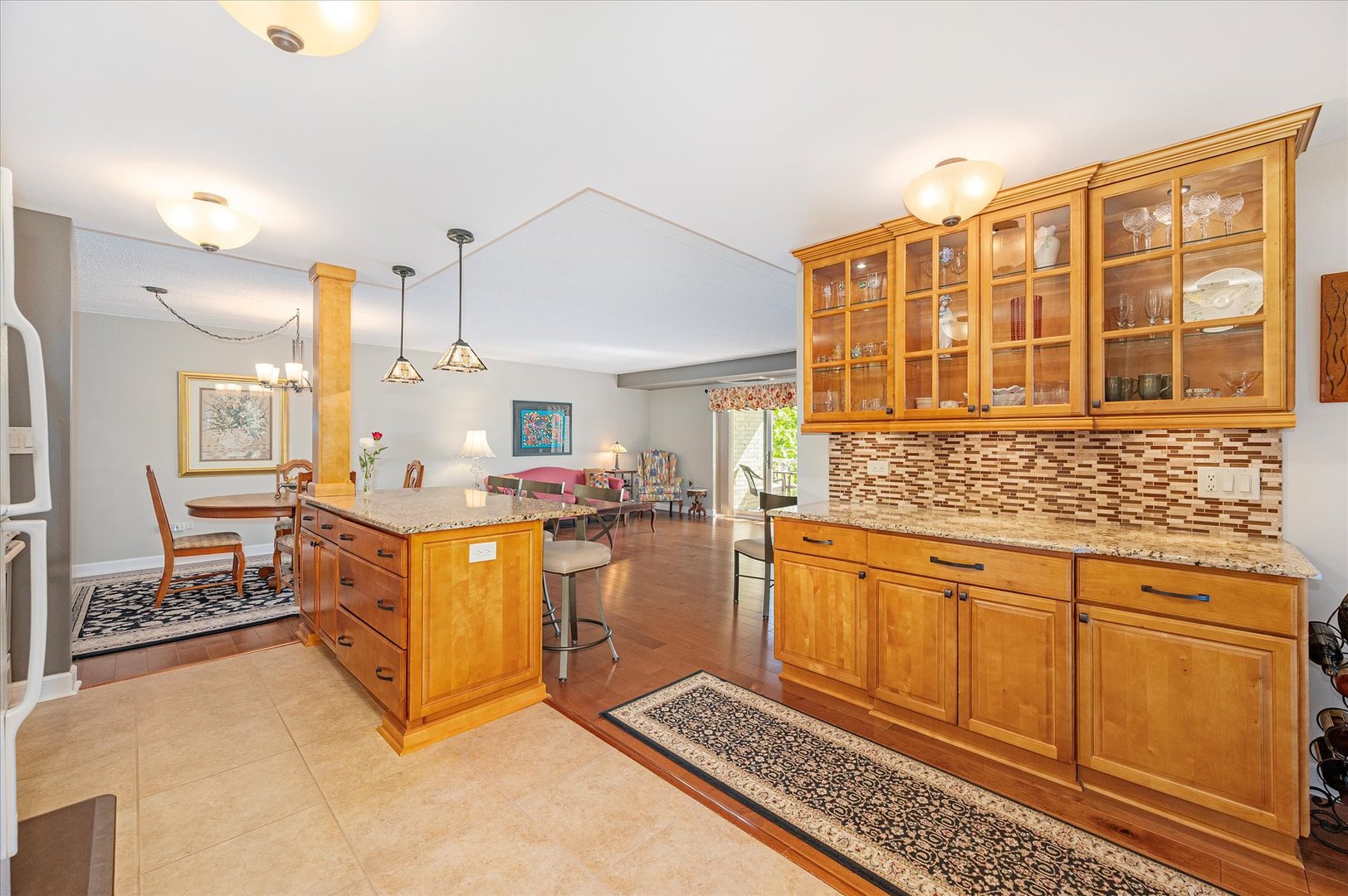 110 W Butterfield Road Unit: 314S