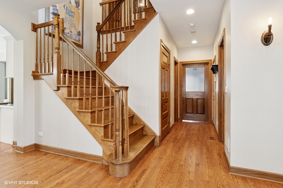366 W Eggleston Avenue