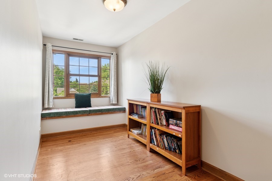 366 W Eggleston Avenue