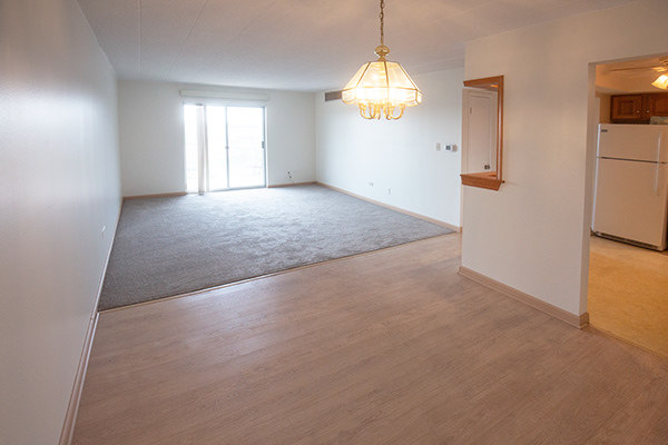 110 W Butterfield Road Unit: 405S