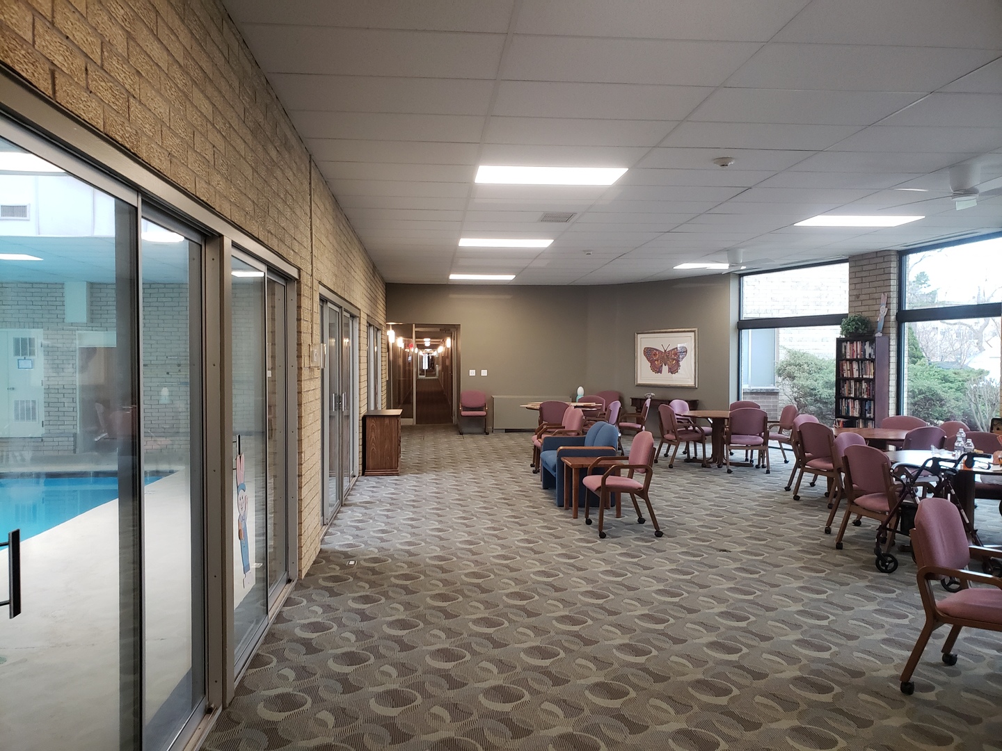 110 W Butterfield Road Unit: 405S