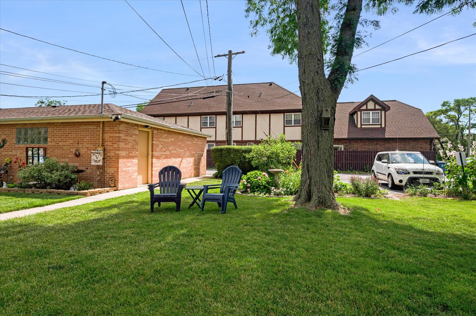 483 W St Charles Road Unit: 483