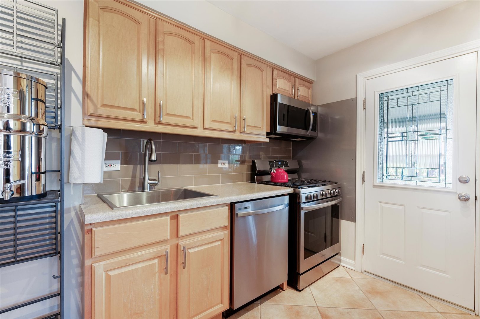 483 W St Charles Road Unit: 483