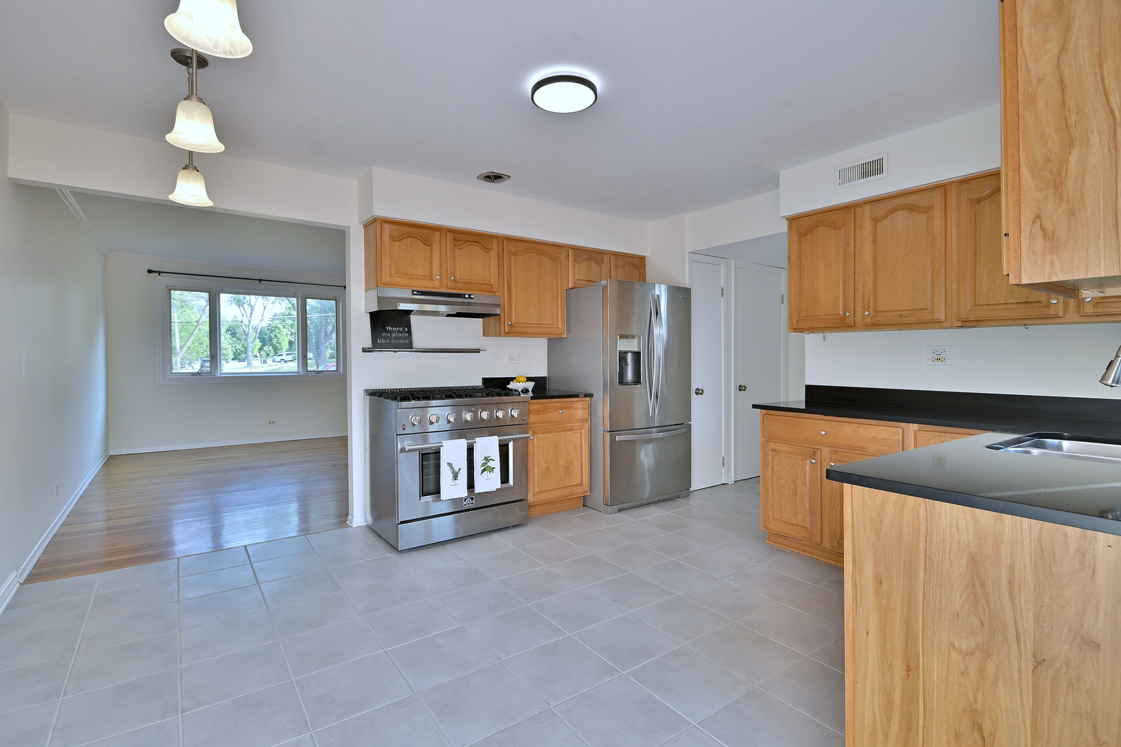 300 Duane Street Unit: 6