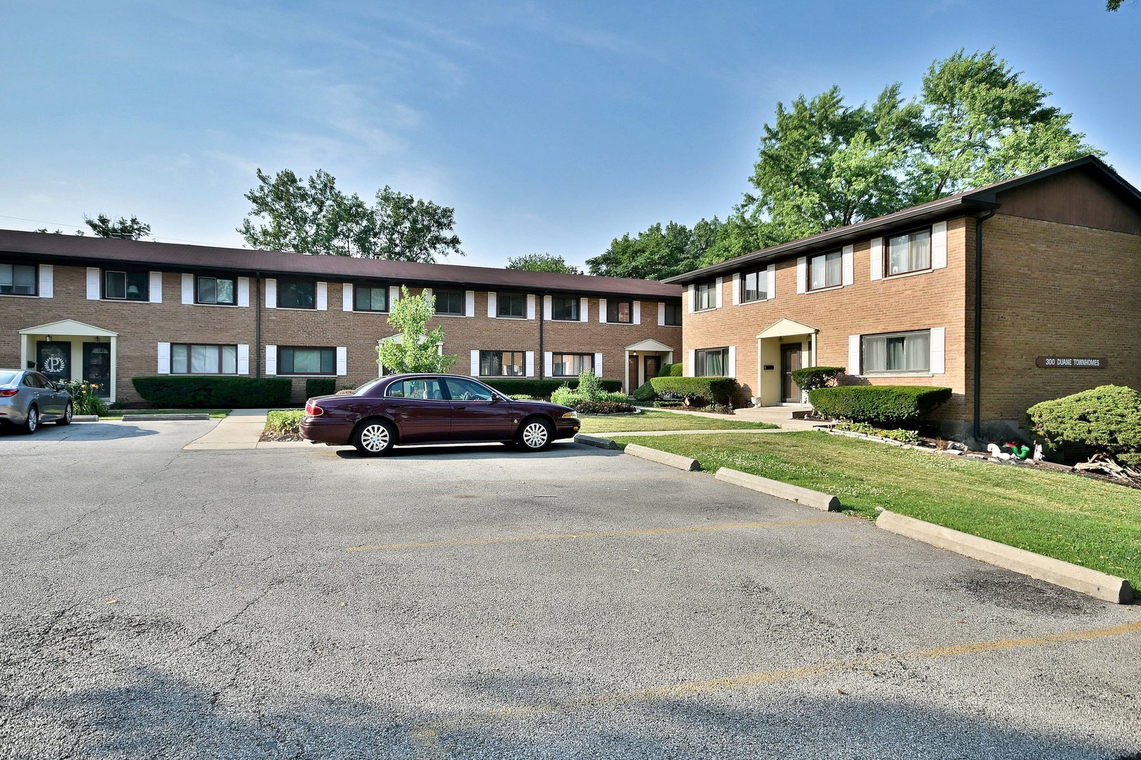 300 Duane Street Unit: 6