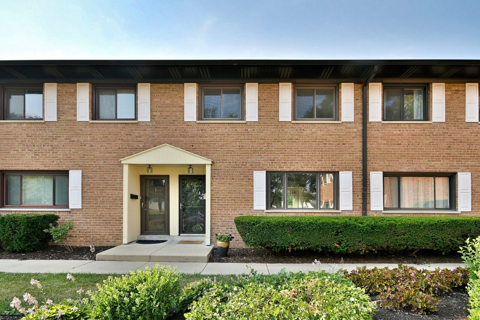 300 Duane Street Unit: 6