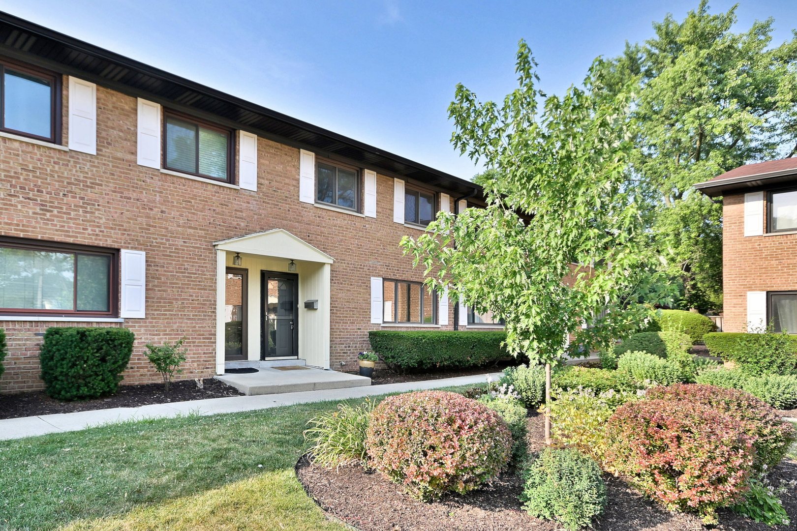 300 Duane Street Unit: 6