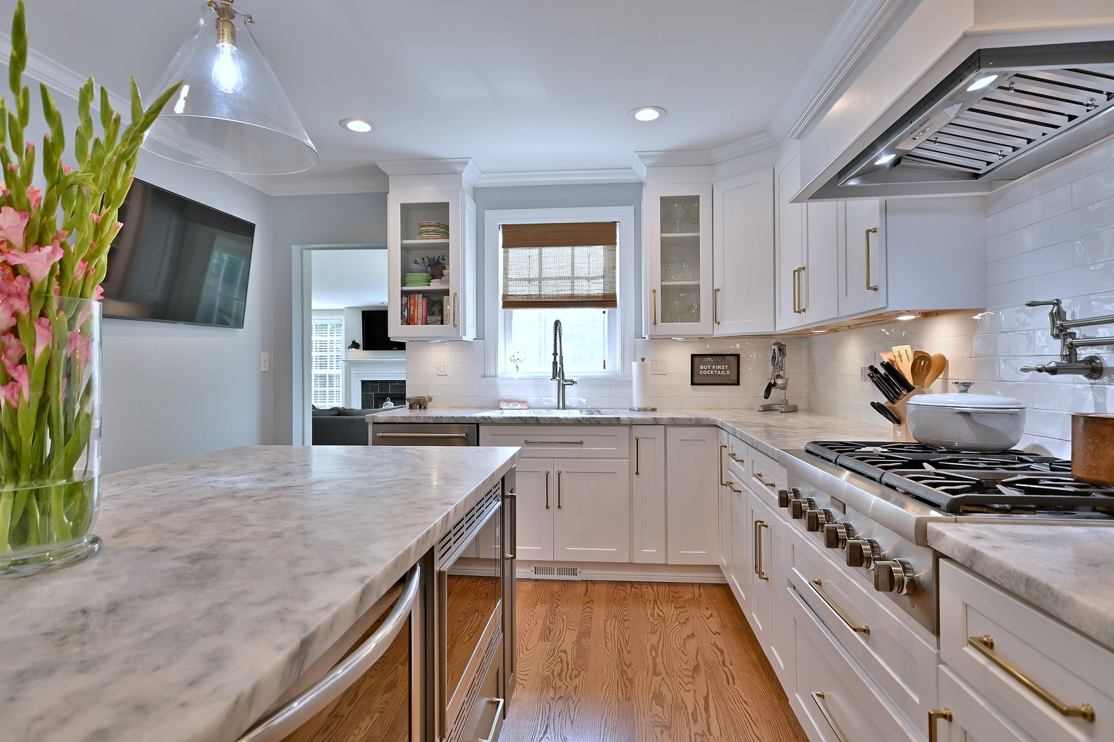 466 S Stratford Avenue