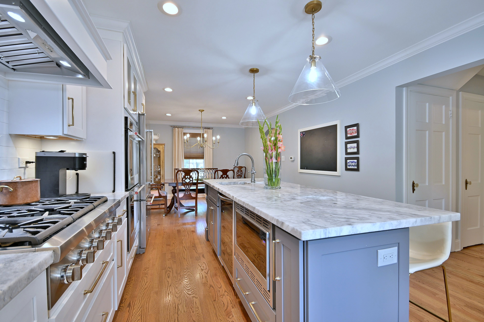 466 S Stratford Avenue