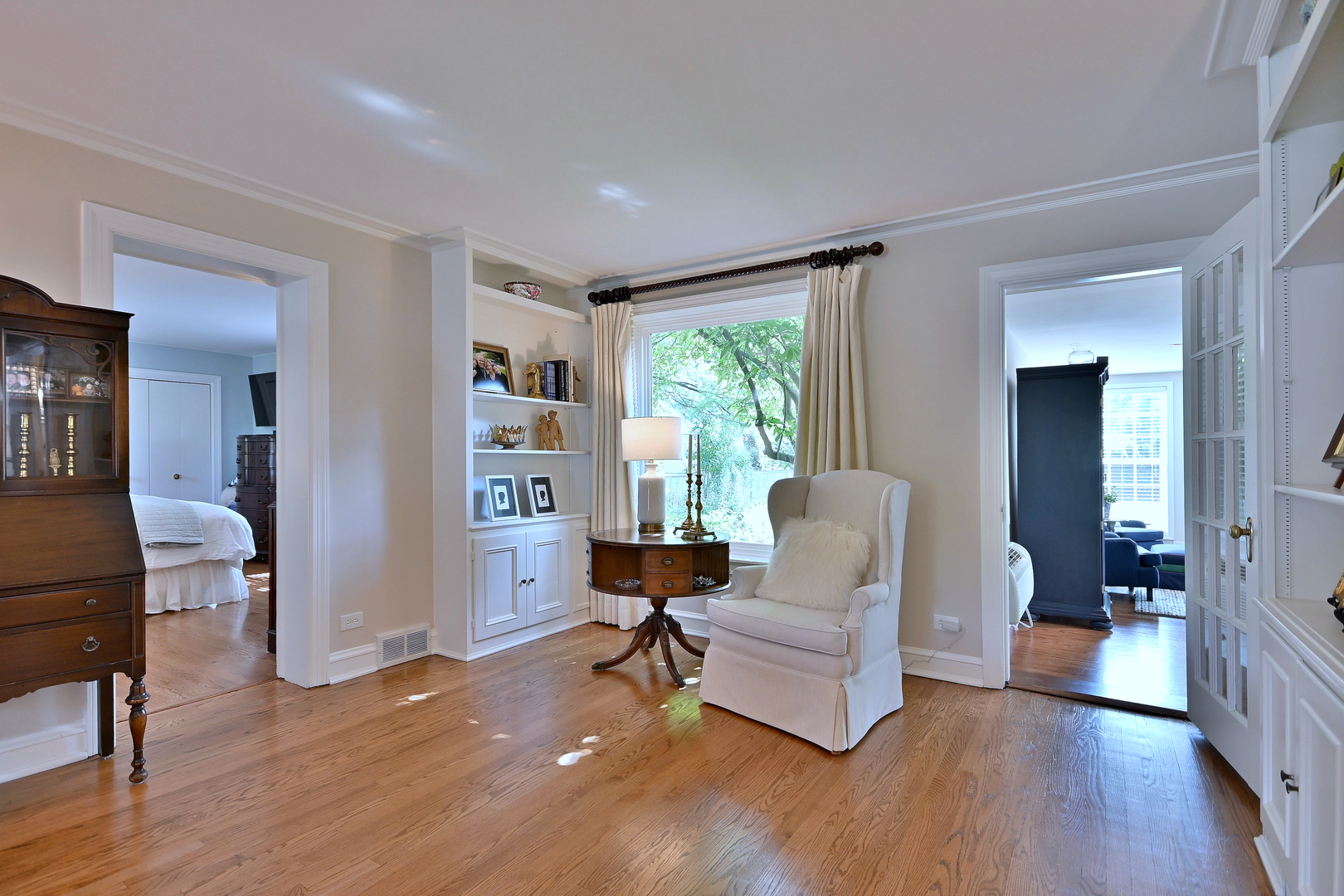 466 S Stratford Avenue