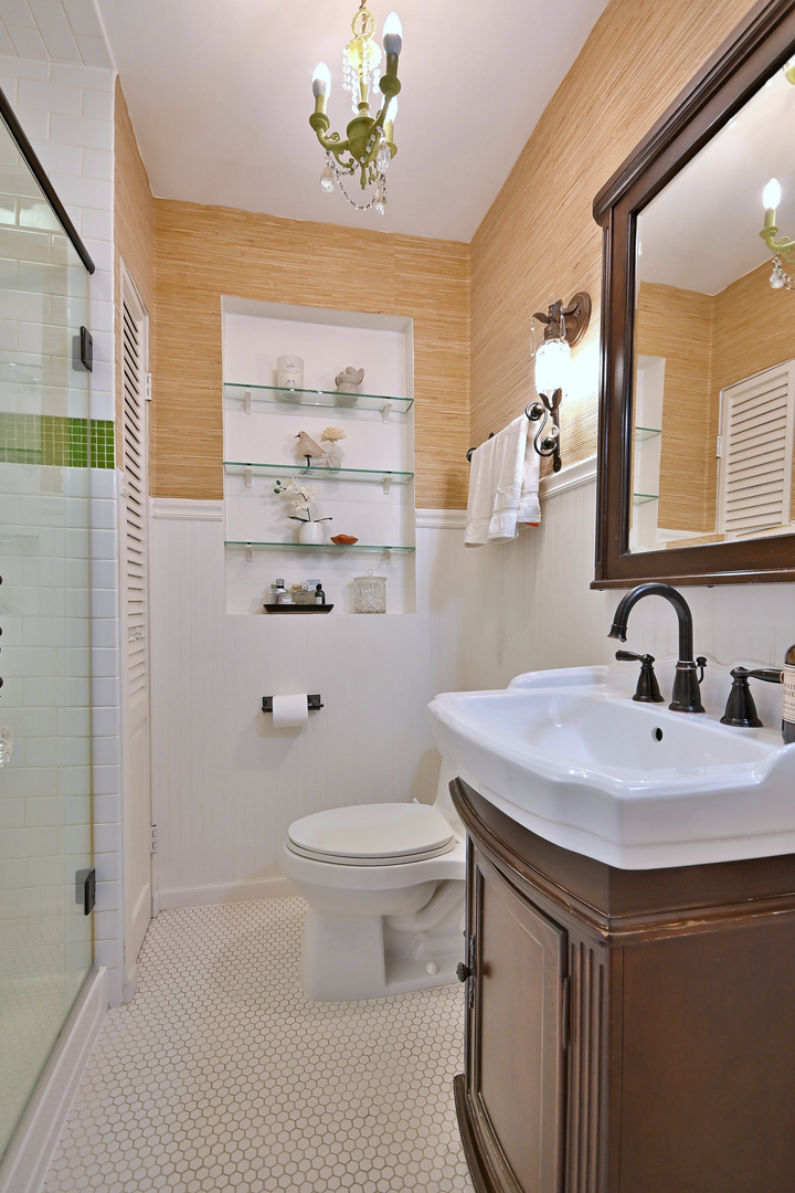 466 S Stratford Avenue