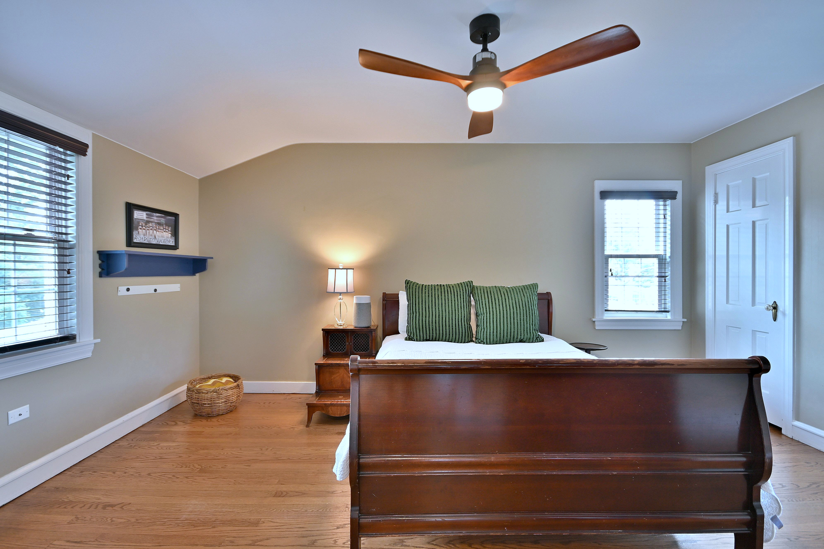 466 S Stratford Avenue