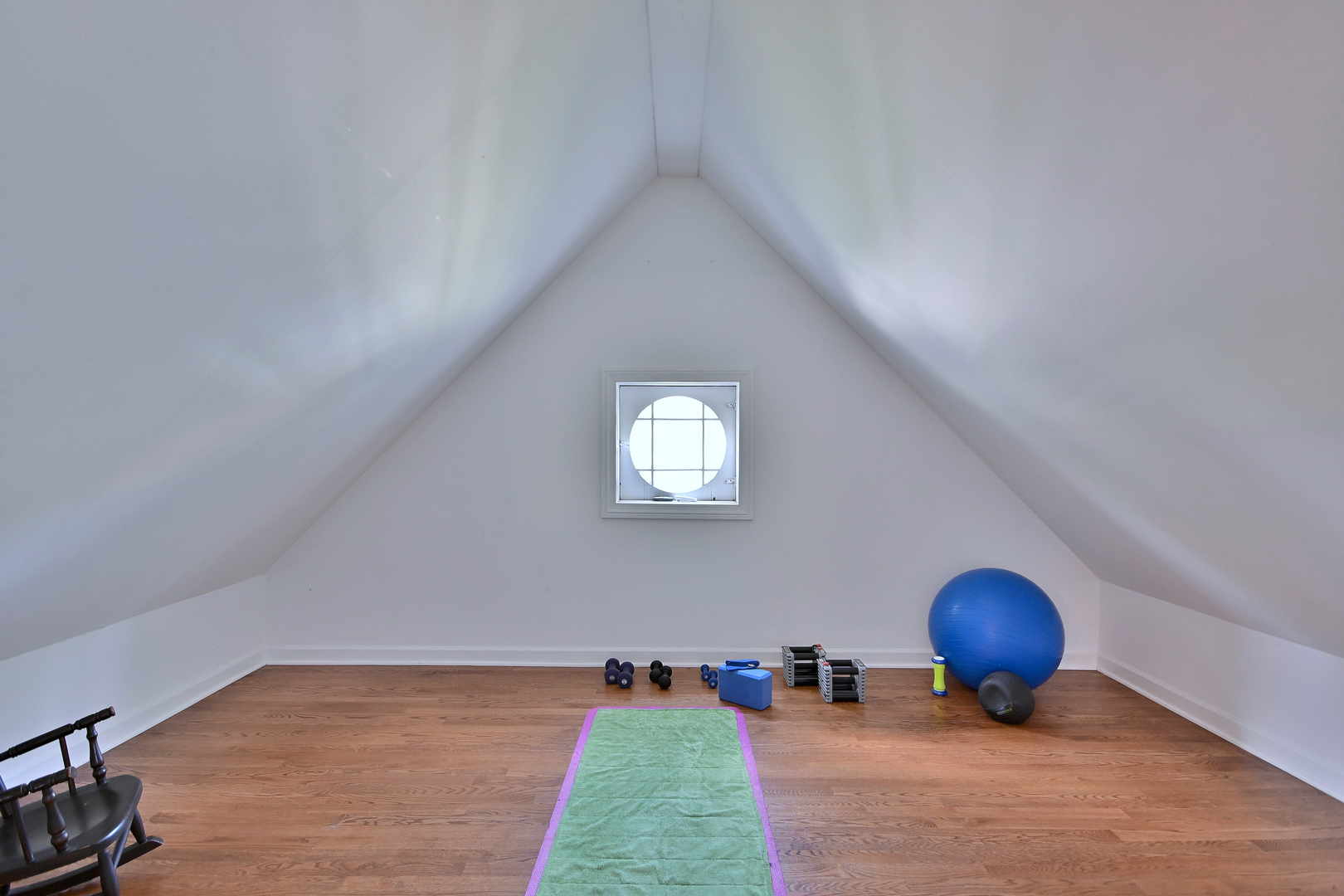 466 S Stratford Avenue