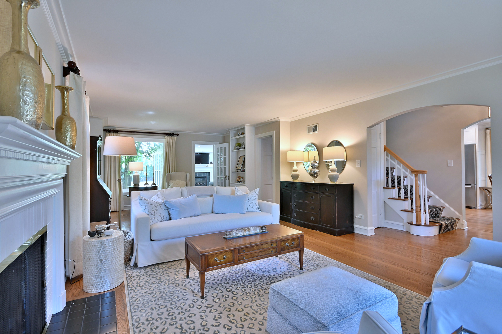 466 S Stratford Avenue