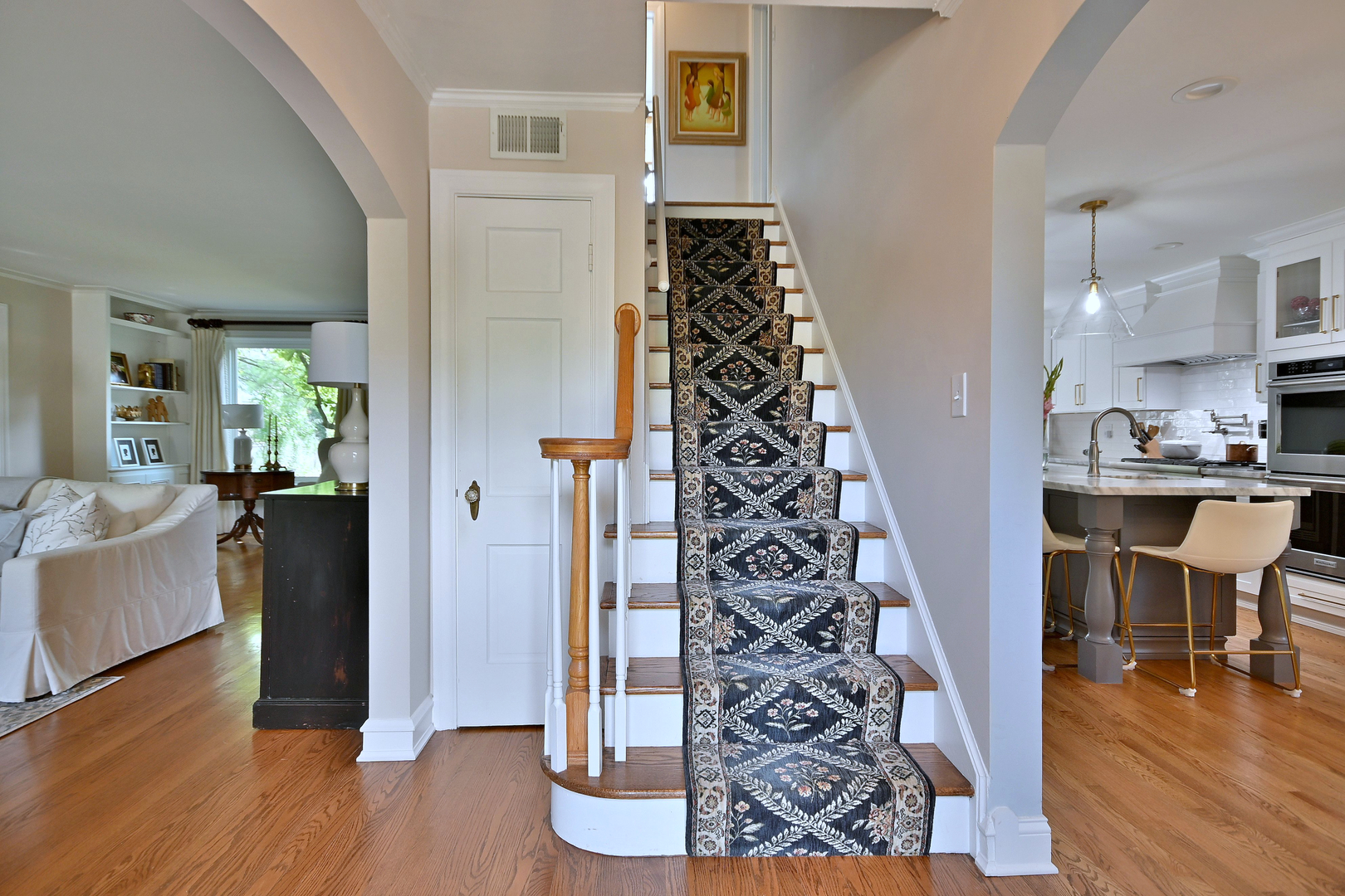 466 S Stratford Avenue