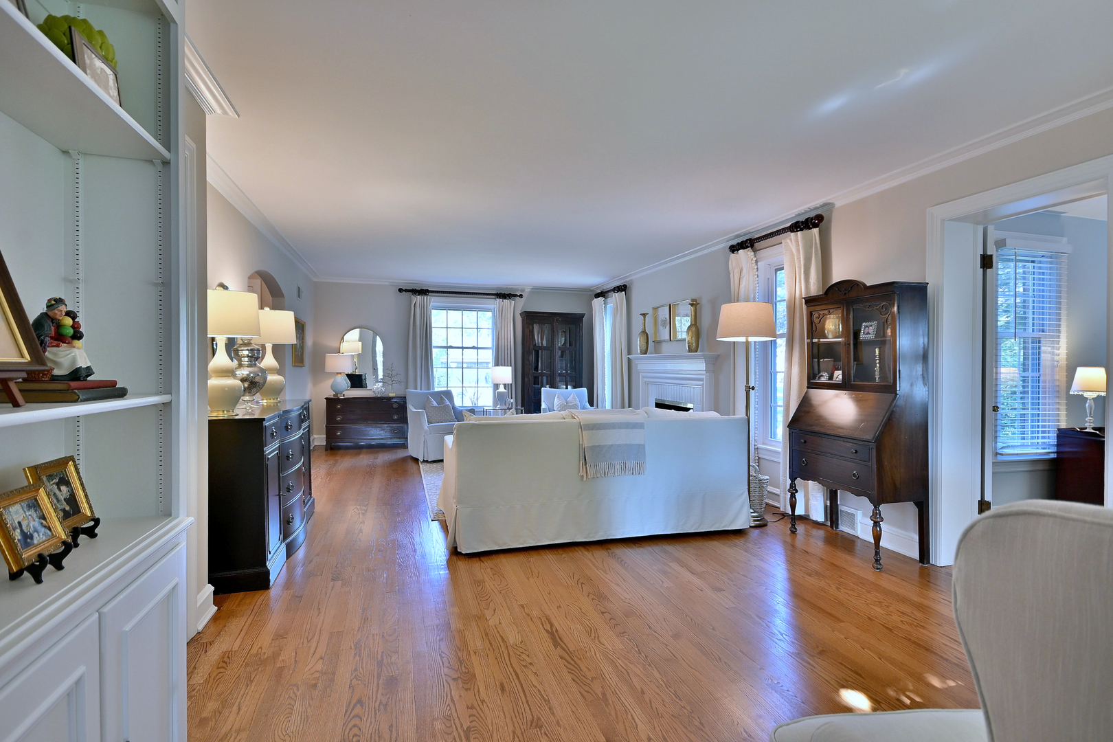 466 S Stratford Avenue