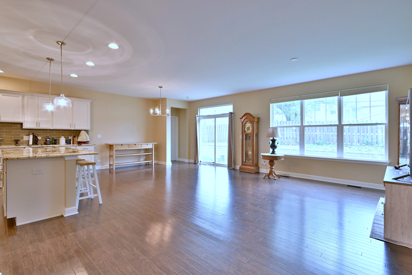 222 N Sunset Lane