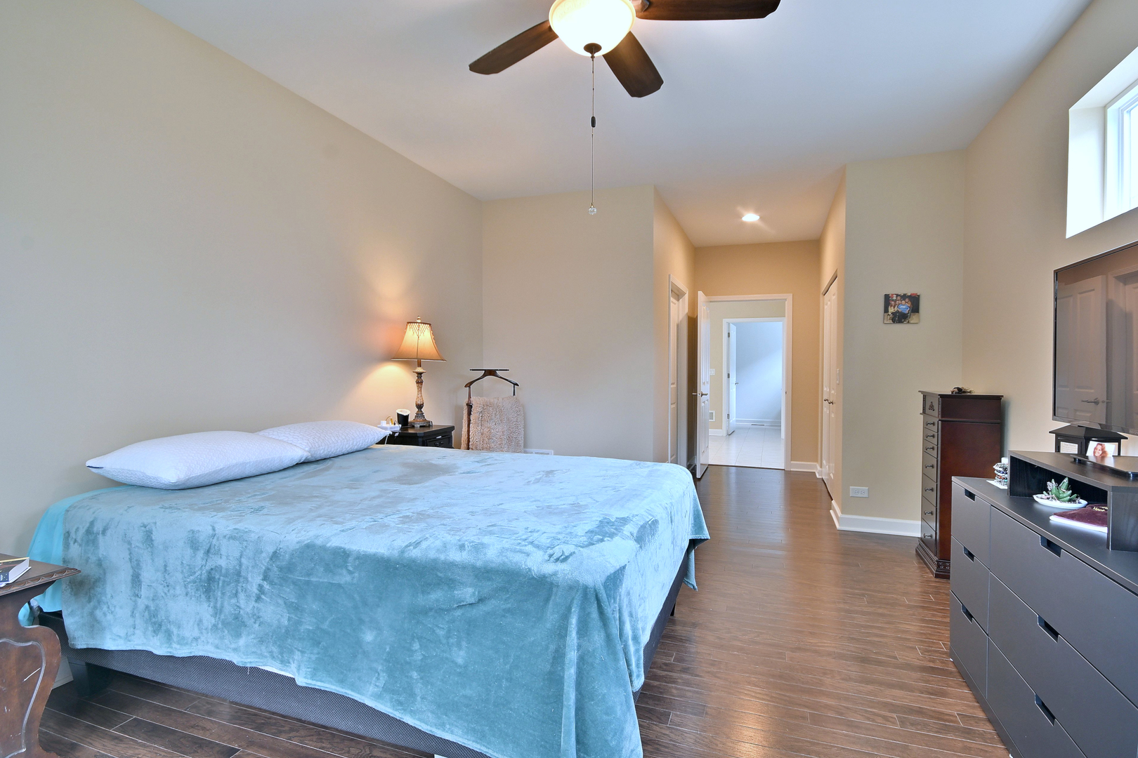 222 N Sunset Lane