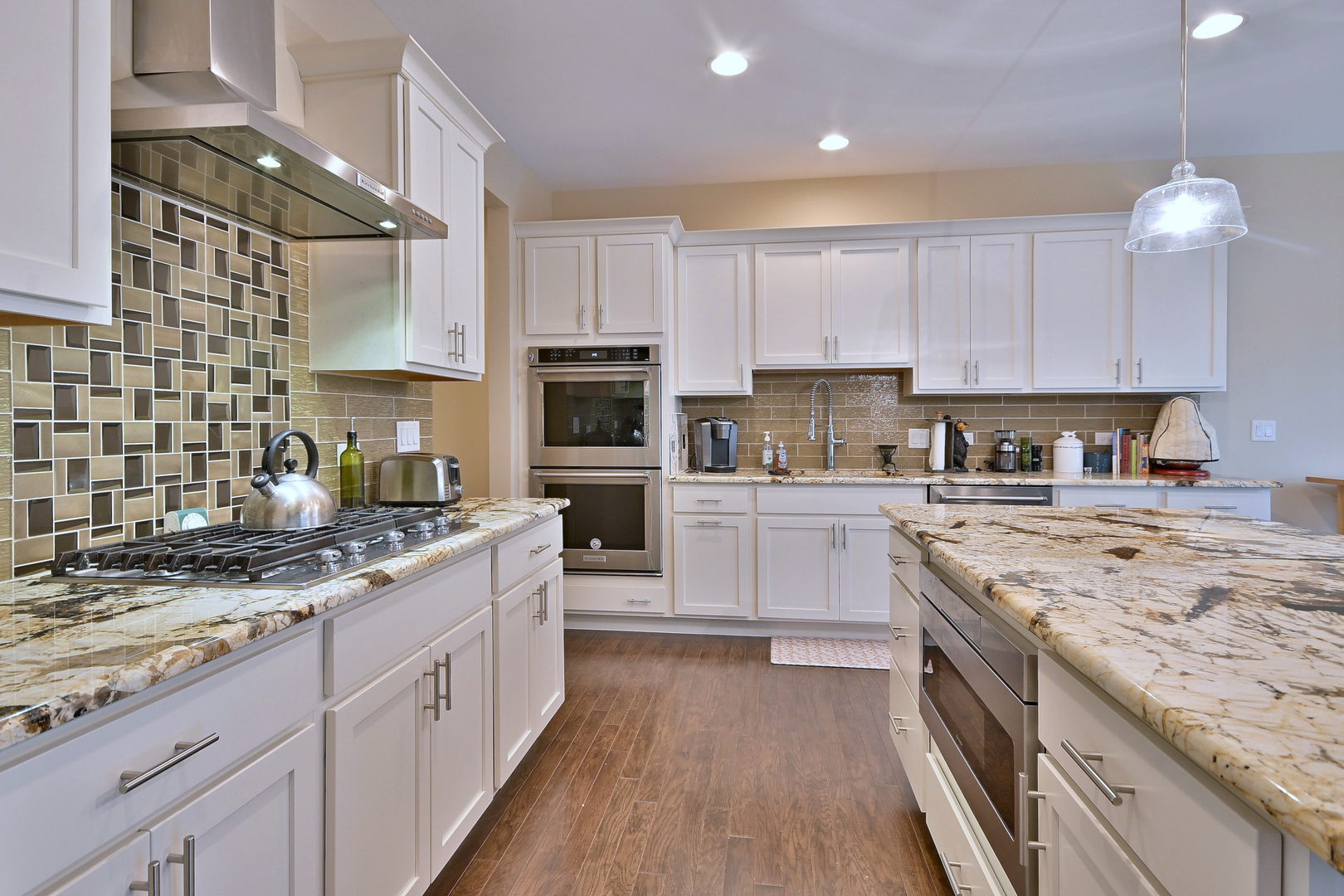 222 N Sunset Lane