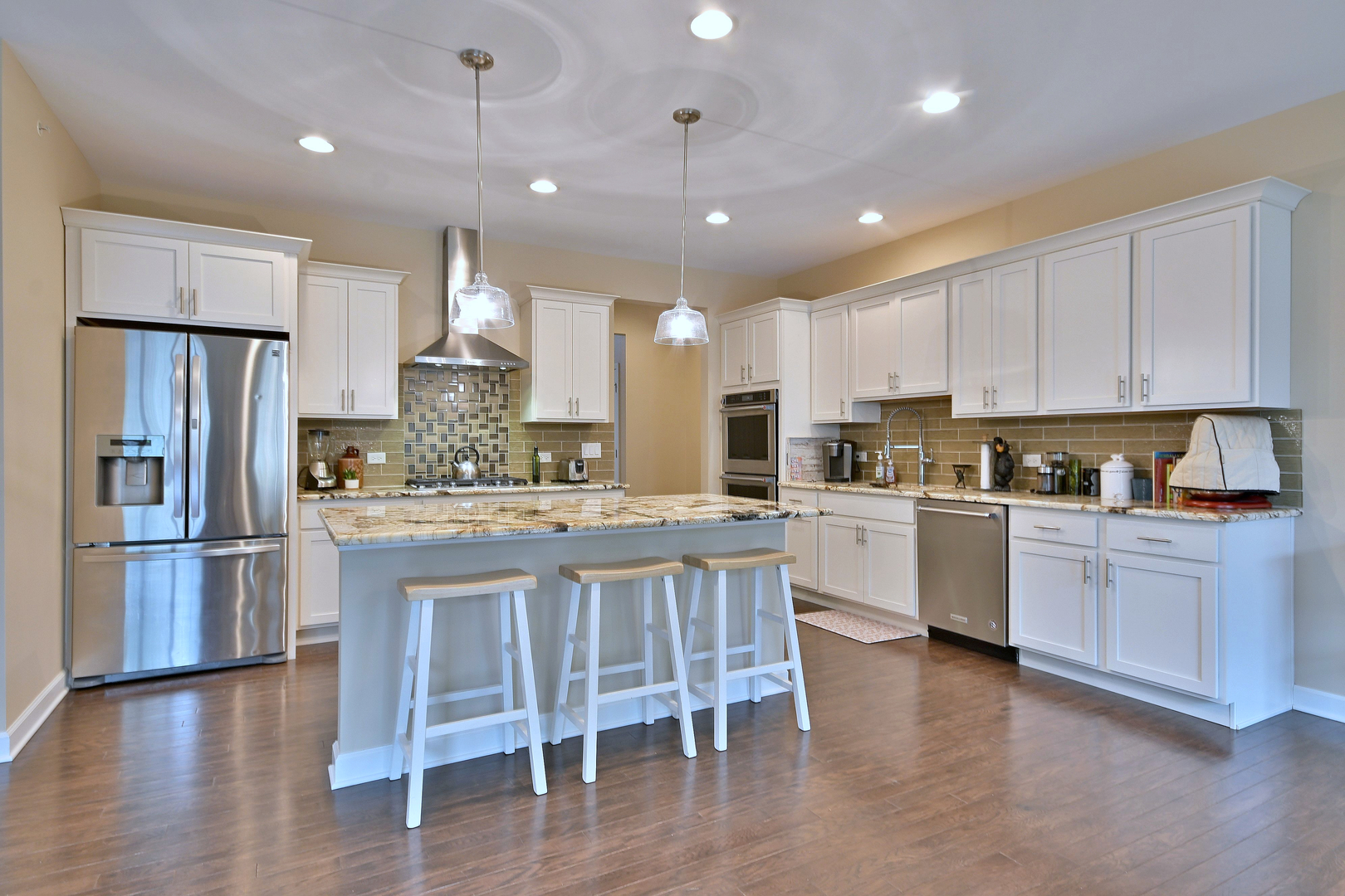 222 N Sunset Lane