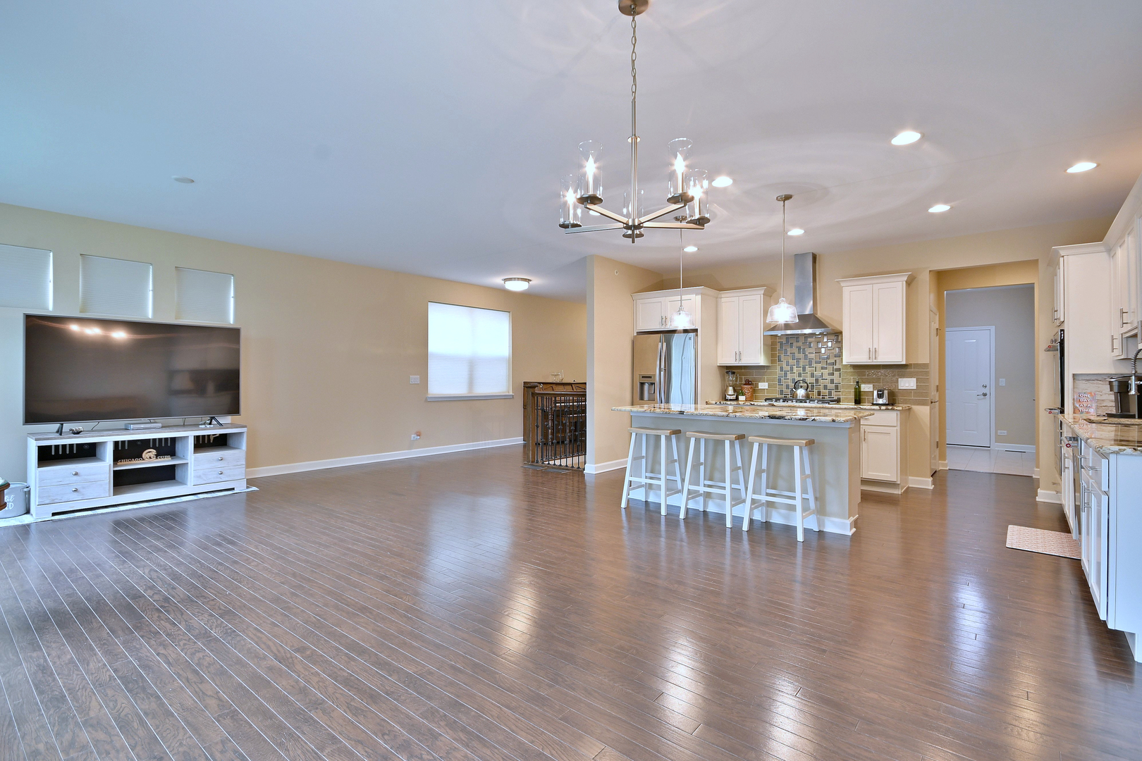 222 N Sunset Lane