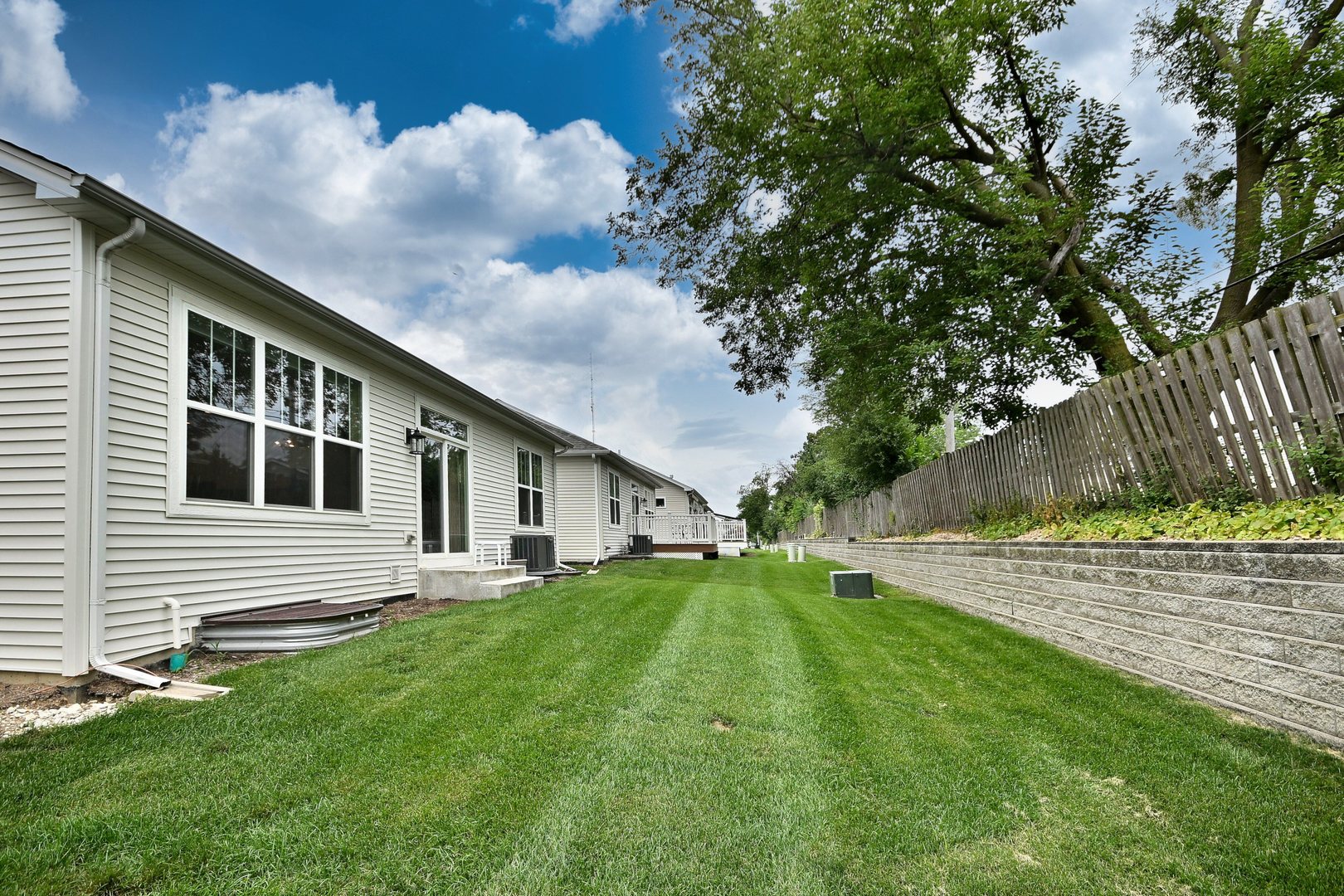 222 N Sunset Lane