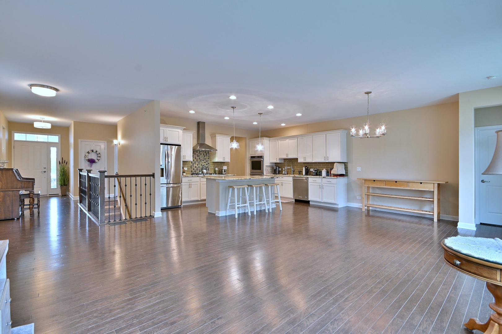 222 N Sunset Lane