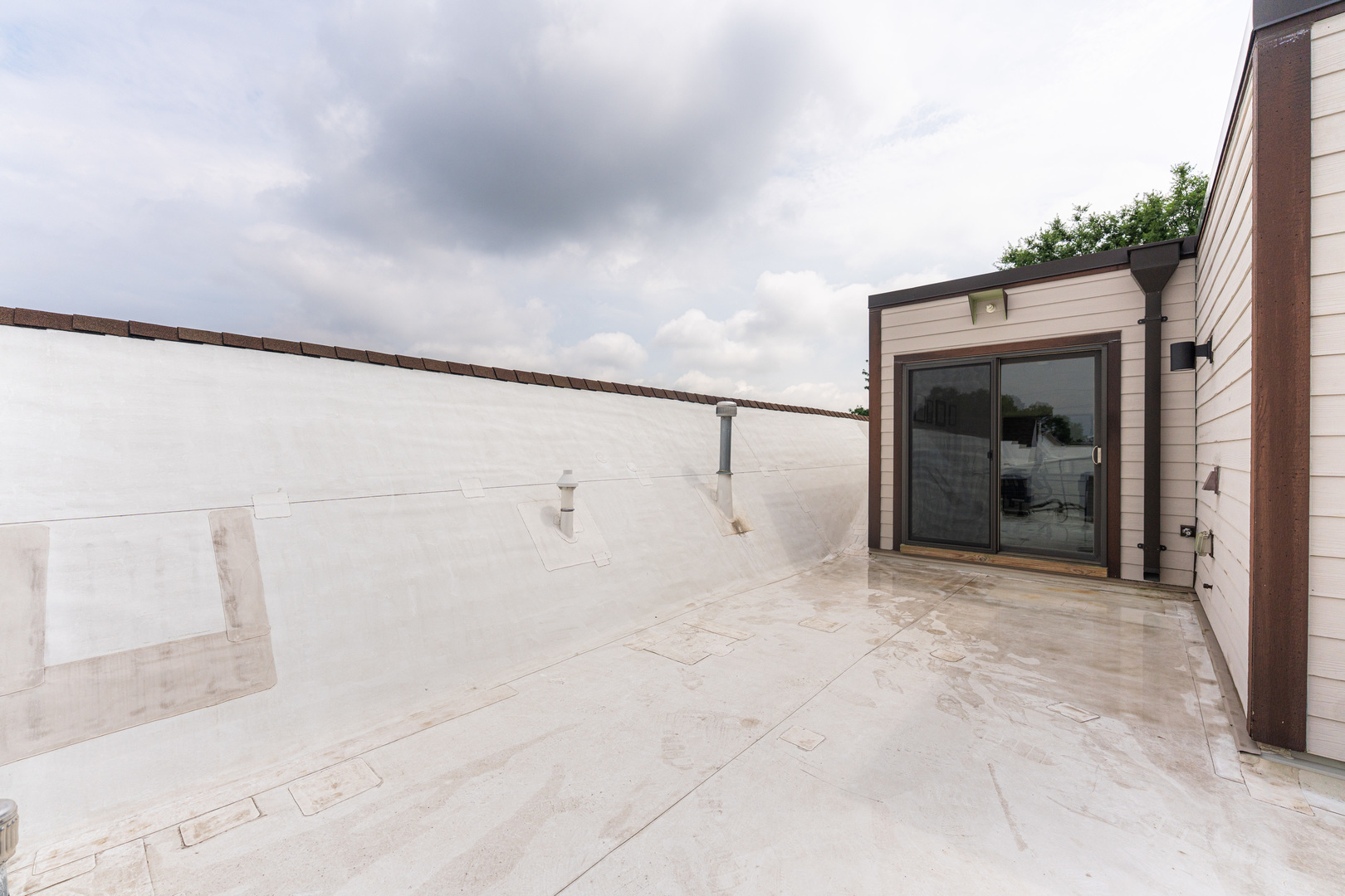 264 E Kenilworth Avenue Unit: 2