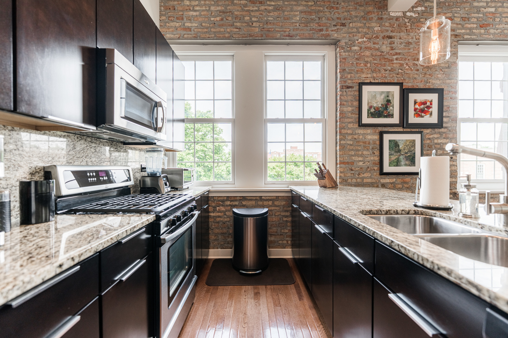 264 E Kenilworth Avenue Unit: 2