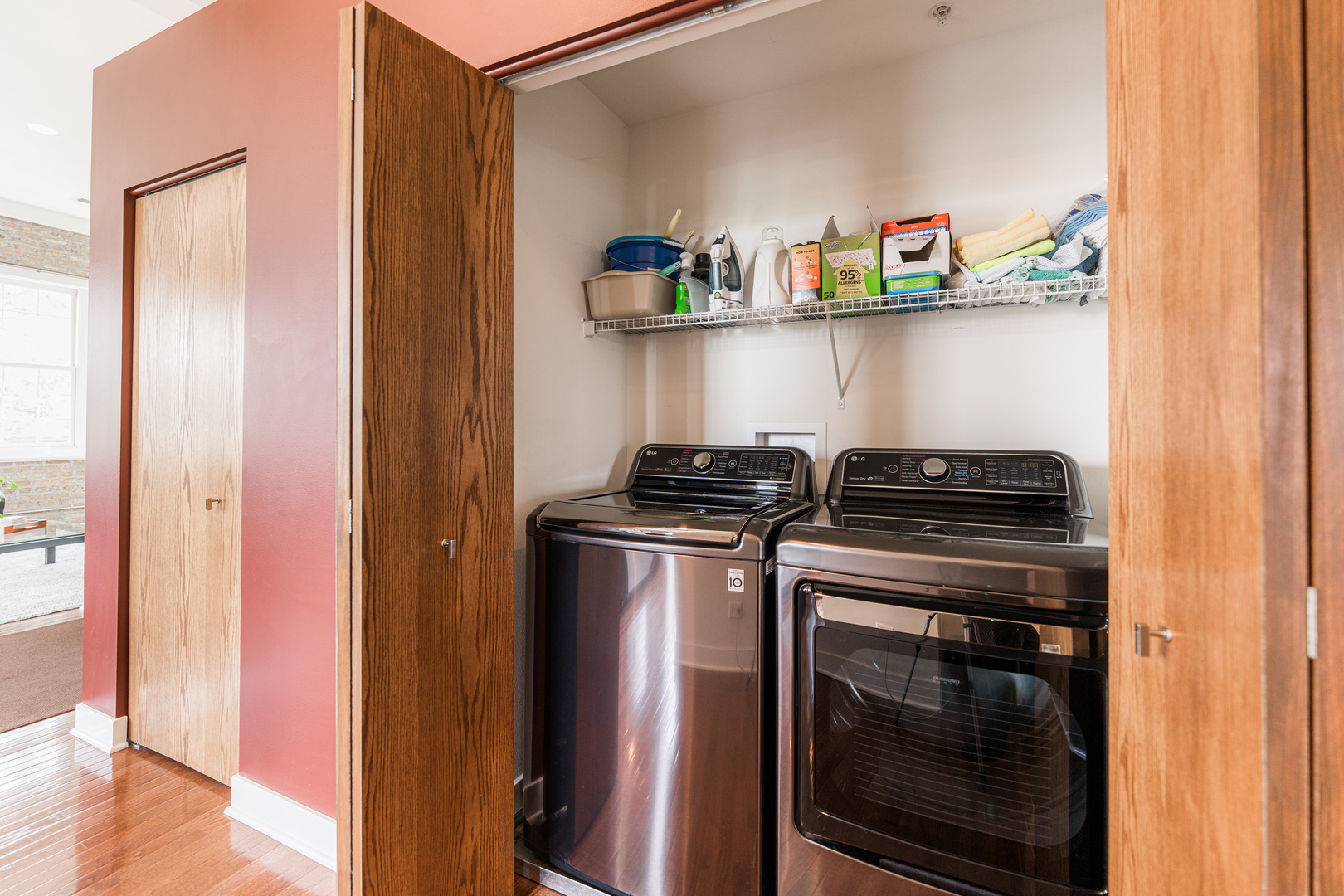 264 E Kenilworth Avenue Unit: 2