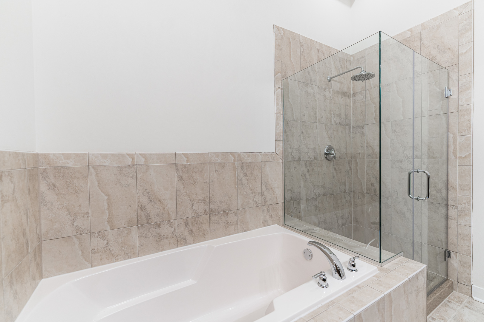 264 E Kenilworth Avenue Unit: 2