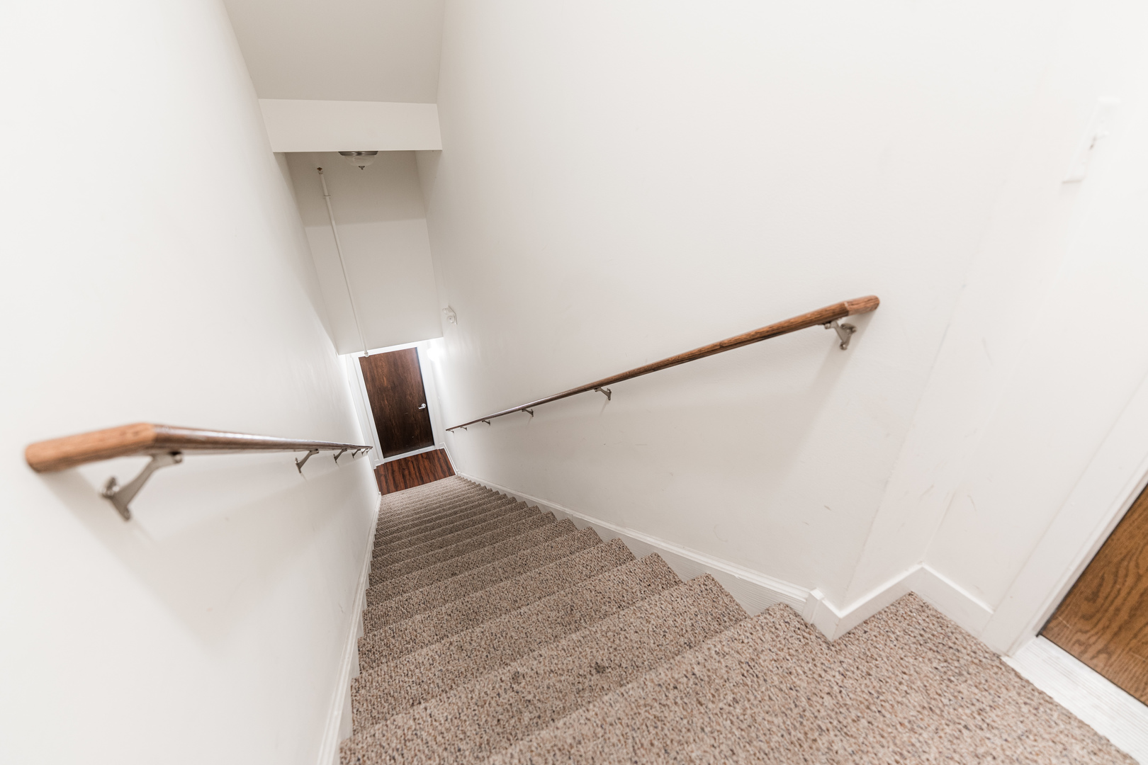 264 E Kenilworth Avenue Unit: 2