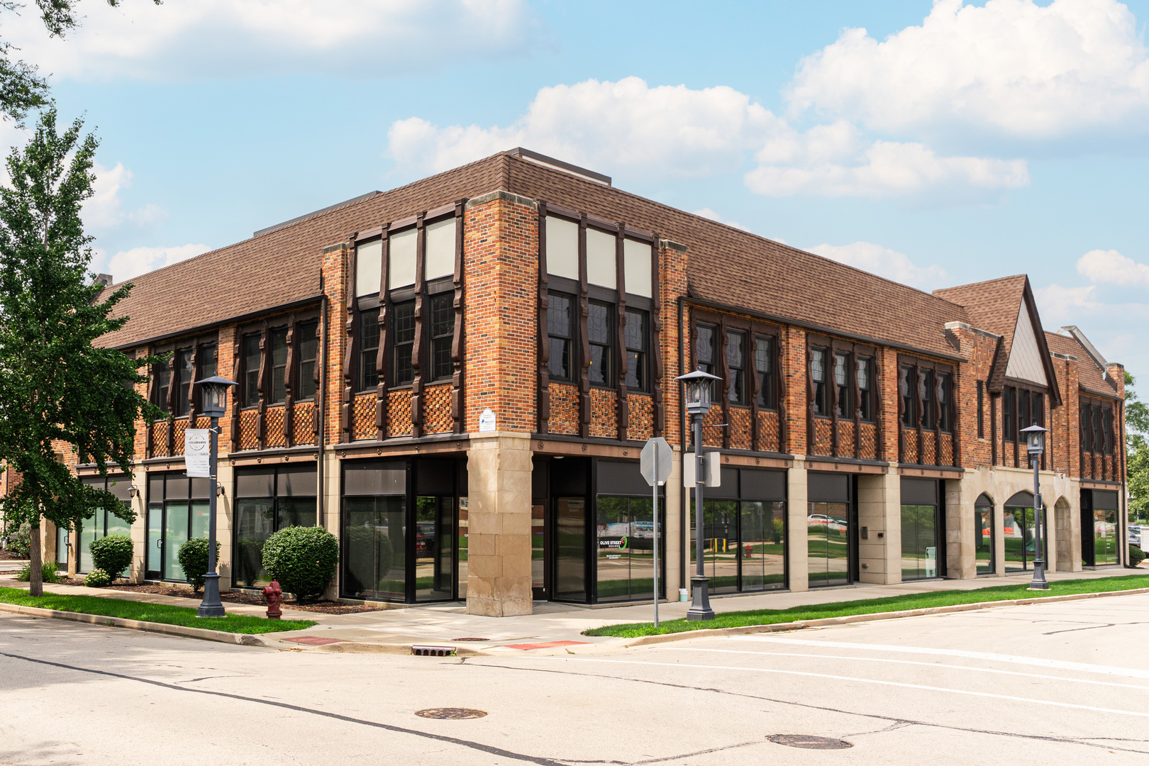 264 E Kenilworth Avenue Unit: 2