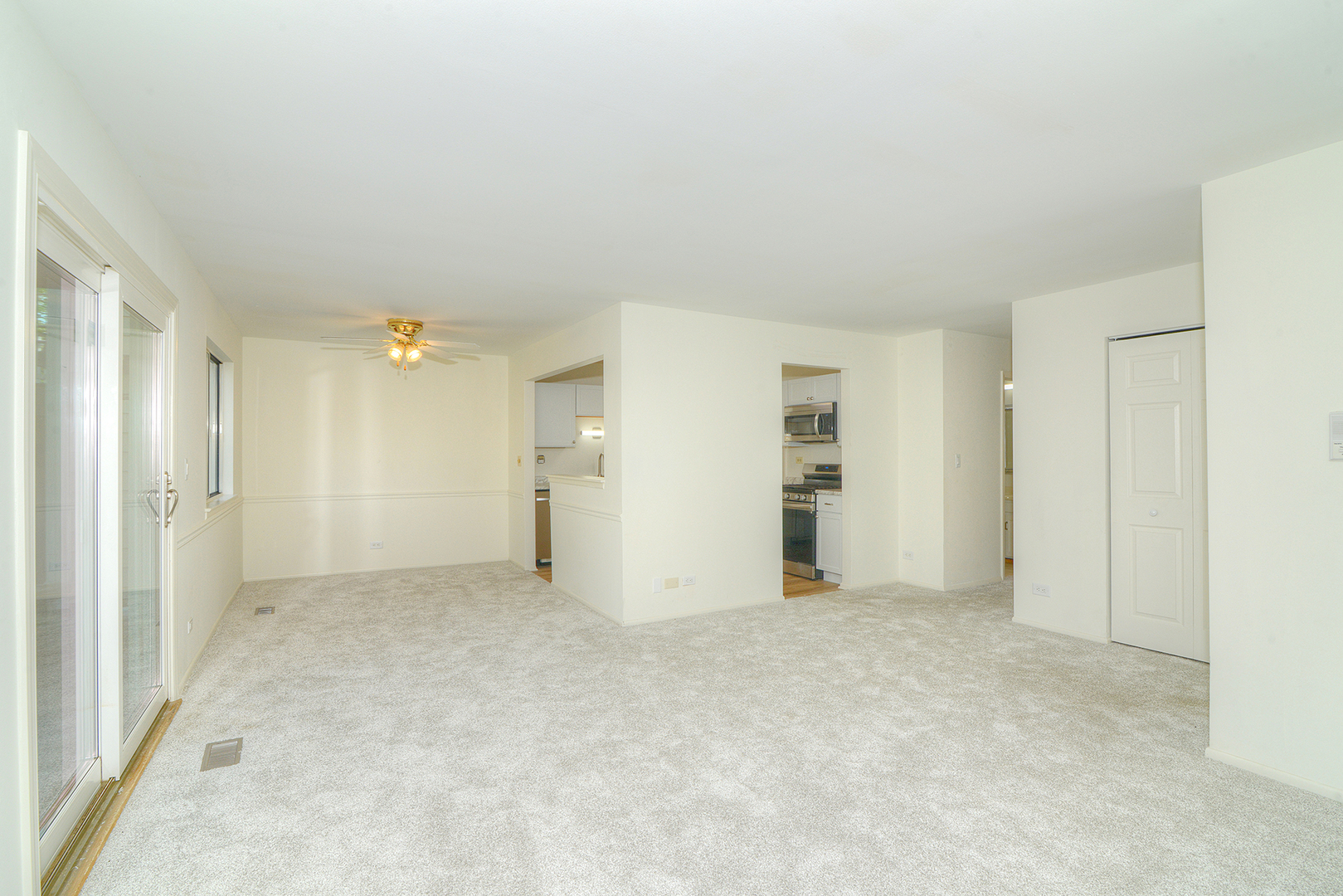 600 Eastview Court Unit: X1