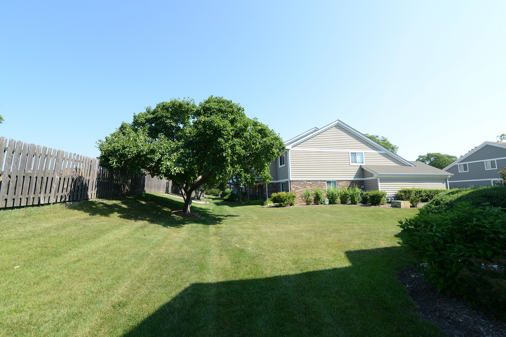 600 Eastview Court Unit: X1
