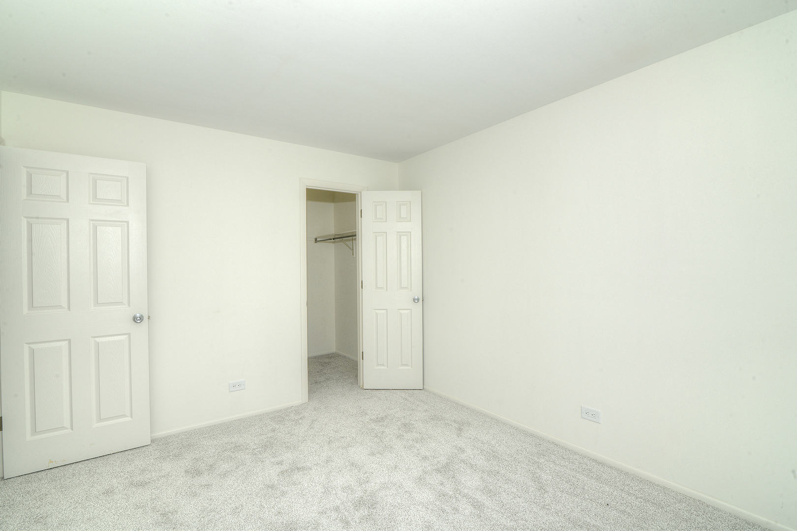 600 Eastview Court Unit: X1