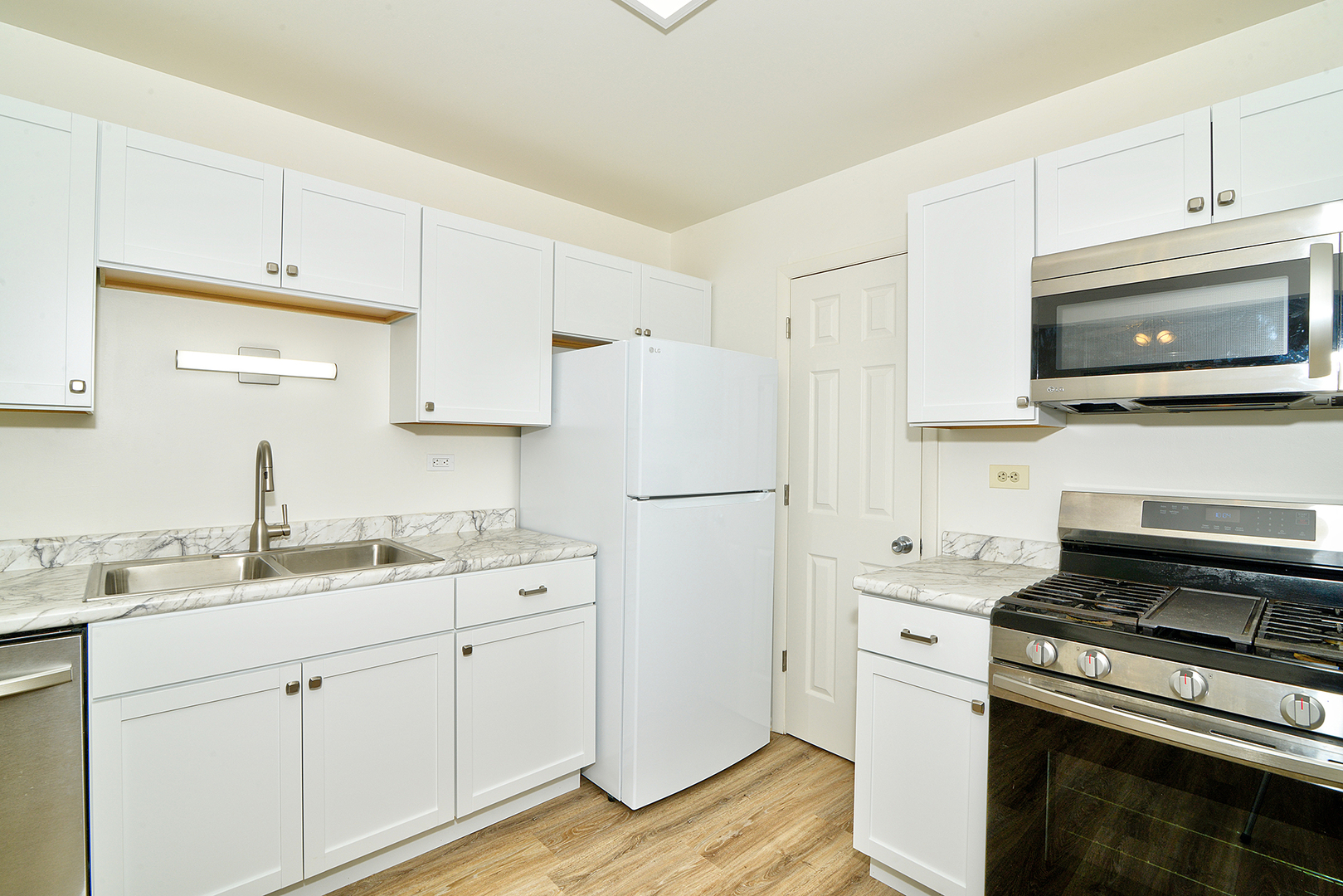 600 Eastview Court Unit: X1