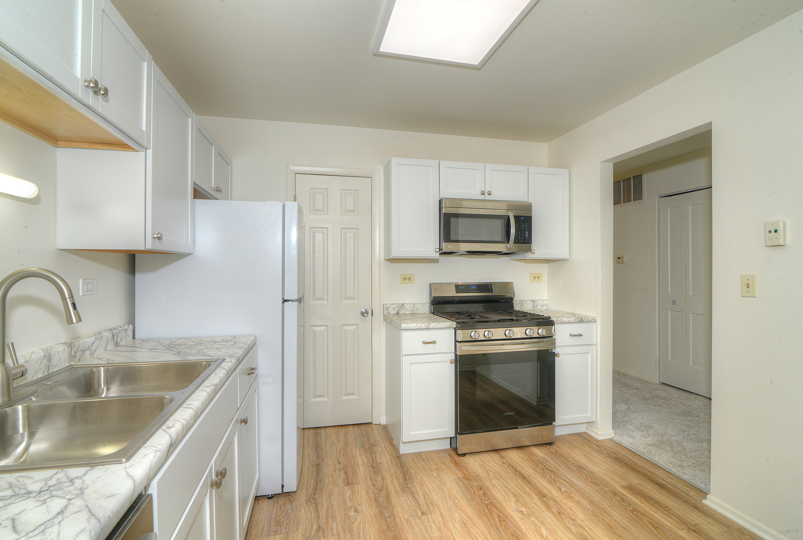 600 Eastview Court Unit: X1