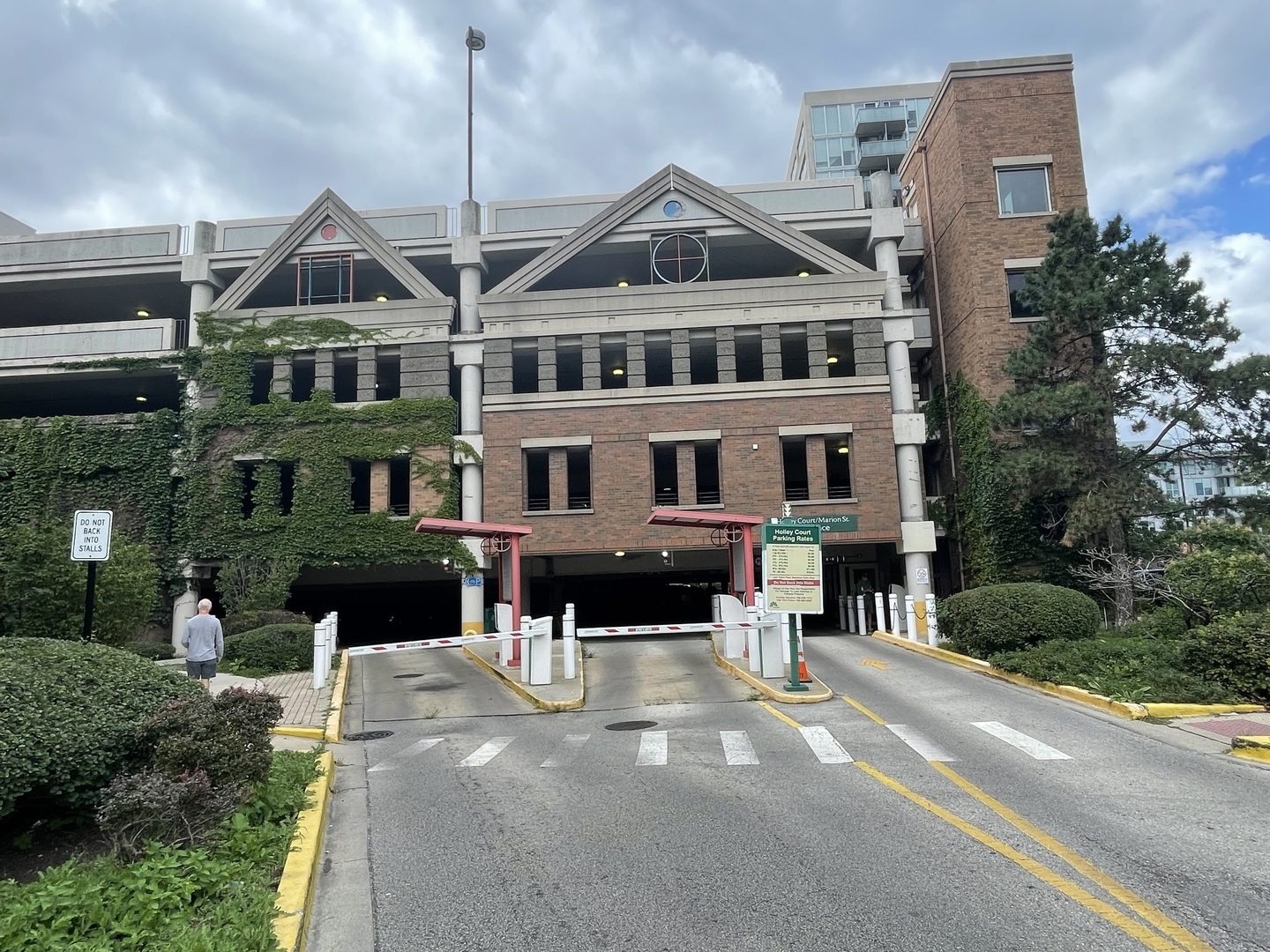 1111 Holly Court Unit: 113