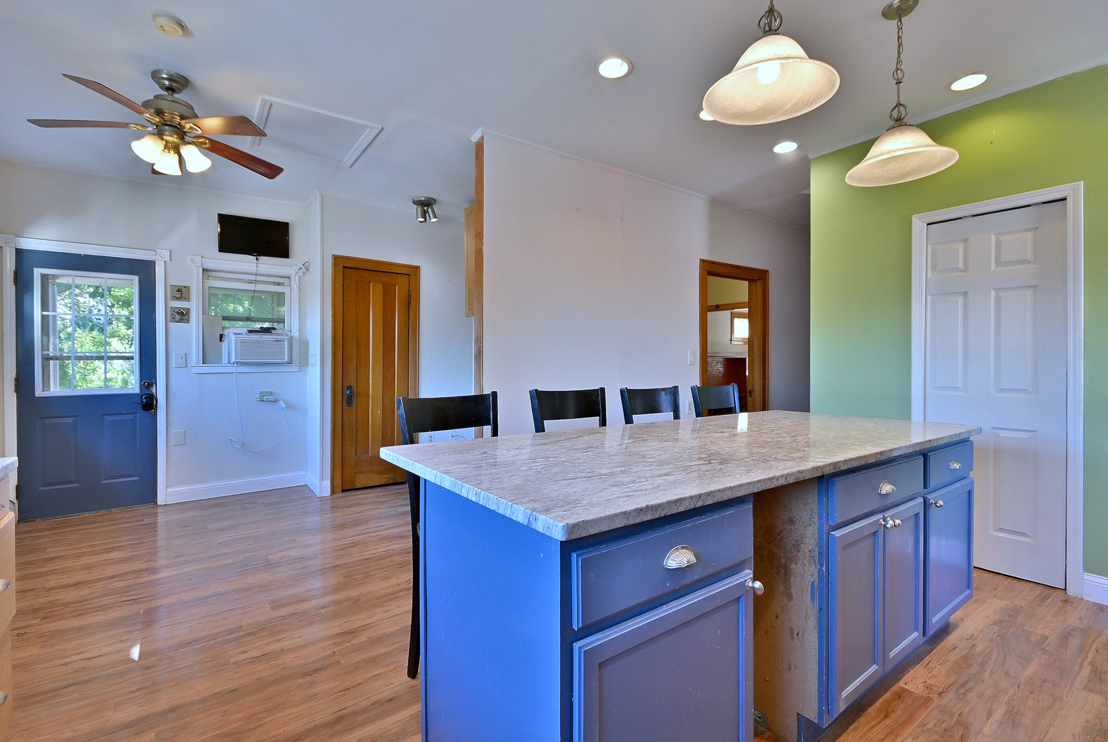 245 S Addison Street