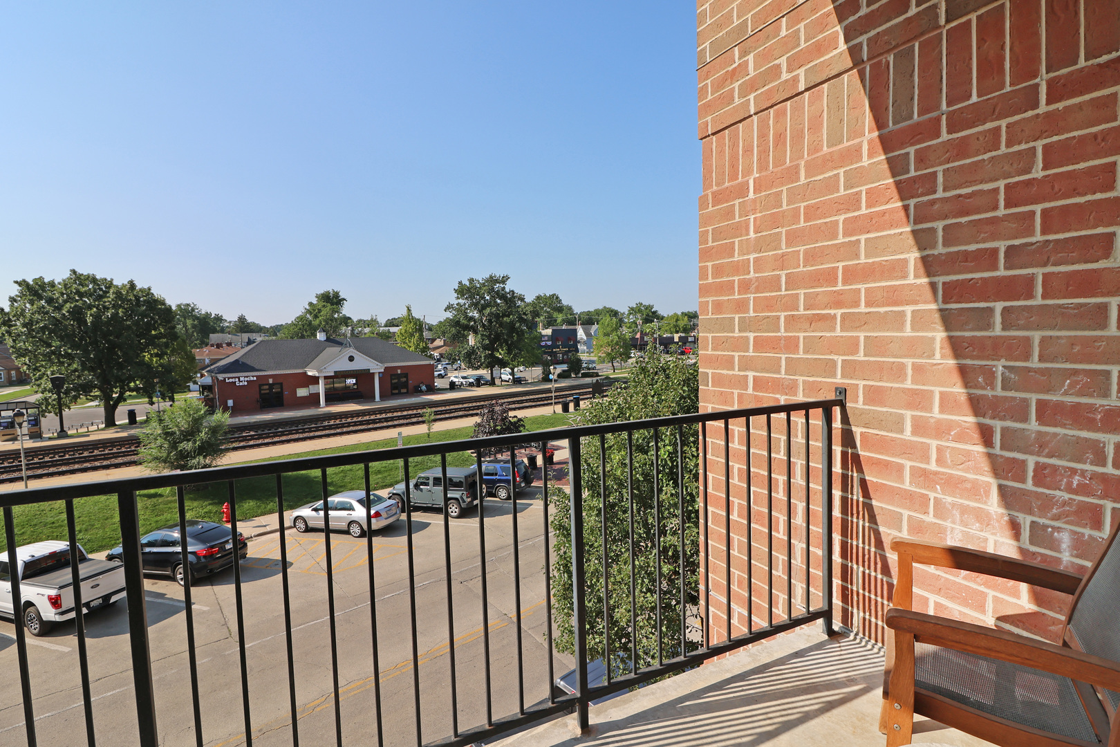 8822 Brookfield Avenue Unit: 305