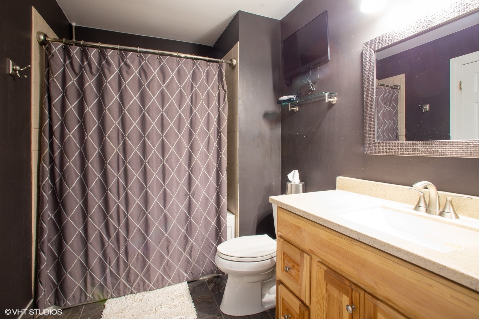 1077 Lakewood Circle